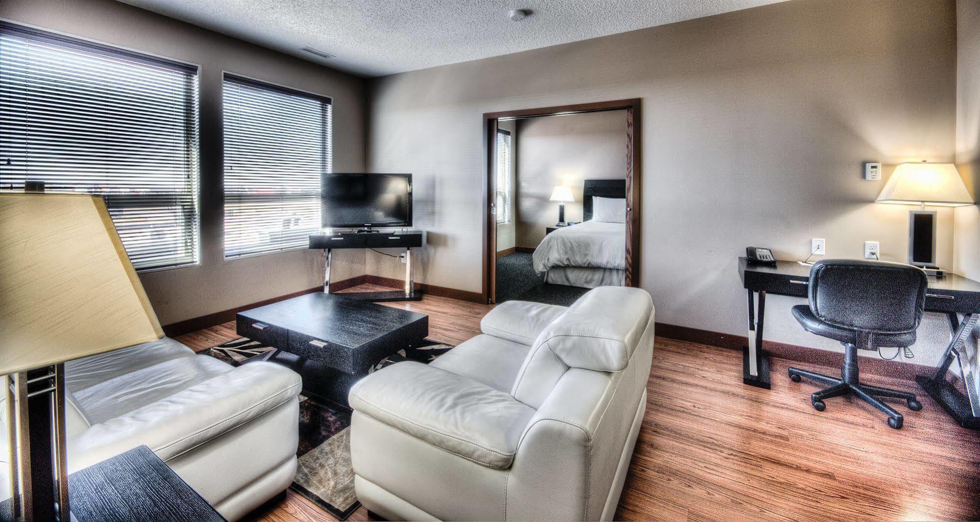 Grand Inn & Residence- Grande Prairie Kültér fotó
